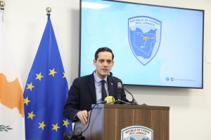 Letymbiotis, yaz aylarında Kıbrıs konulu genişletilmiş toplantı ihtimalinin 'uzak' olduğu iddiasını reddetti