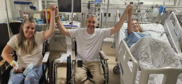 "Onlar Benim Ailem": Kıbrıslı Anne ve Kızı, İsrail'deki Sekiz Kişilik Böbrek Nakli Zincirinde Yer Aldı
