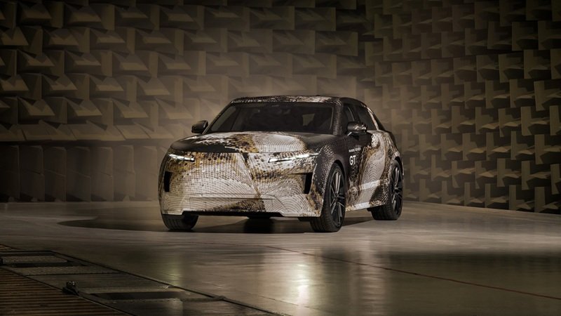 Range Rover Yeni GT Modelini Tanıttı, Tarihinde Yeni Bir Sayfa Açıyor