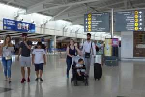 Mayıs'ta Turist Girişleri Arttı Ama 2025 Seviyesinin Altında Kaldı