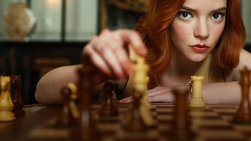 The Queen's Gambit: Bir Dahinin Satranç Tahtasındaki Yükselişi