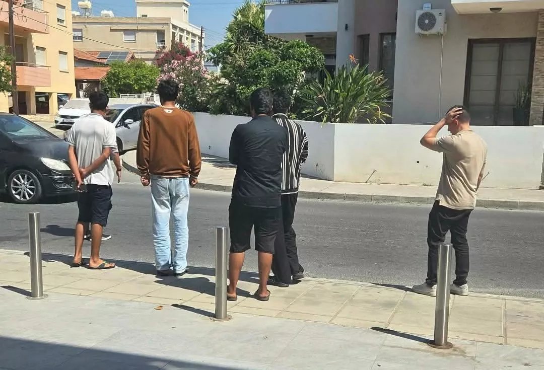 Limasol'da Yemek Dağıtıcılarına Yönelik Soygunlarda Çete İddiası