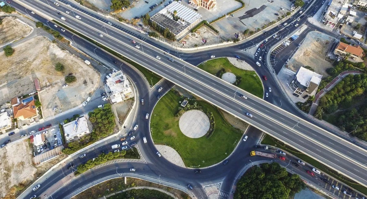 Limassol'un trafik çilesine 493 milyon euroluk dev yol projeleri