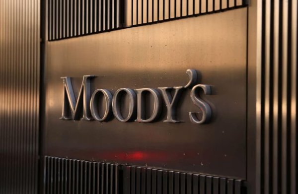 Moody's: Yunan Bankaları Yeni Kredi Düzenlemesinin Maliyetini Kaldırabilir