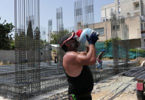 SEK Sendikası'ndan Sıcak Havada İşçi Koruması İçin Bağlayıcı Kurallar Talebi