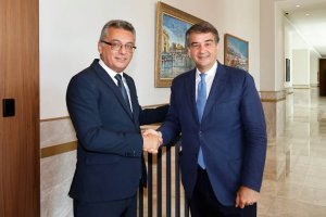 Erhurman, Fitto ile Görüşmesinde Güven Artırıcı Önlemlerin Önemini Vurguladı