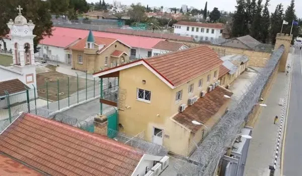 Aile İzniyle Dışarı Çıkan Mahkum, 6.000 Euro'luk Restoran Hırsızlığından Tutuklandı