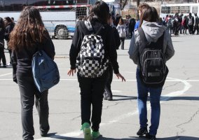 Devlet Okulu Öğrencileri Güvenlik Konusunda 'İkinci Sınıf' Muamelesi Görüyor