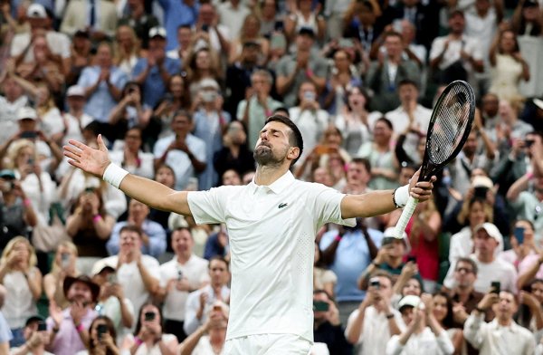 Wimbledon'da İkinci Tur: Djokovic ve Tsitsipas Karşı Karşıya