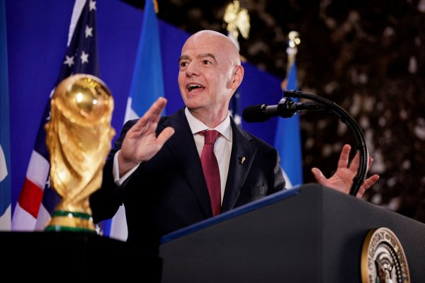 FIFA: 'Kimse futbolu satmıyor' – Yatırım Planı Devam Ediyor