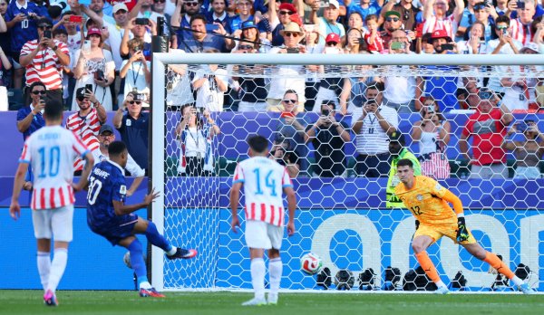 Kylian Mbappe'nin Penaltı Golü Fransa'yı Çeyrek Finale Taşıdı
