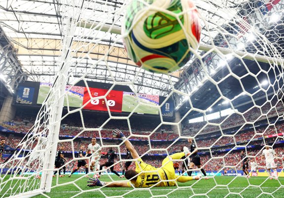 Fas, Kanada'yı 3-0 Yenerek Çeyrek Finale Yükseldi