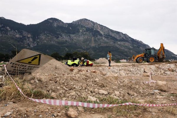 Hristodulidis, Erhurman'a Kayıp Kişi Kazıları İçin Baskı Yapacak