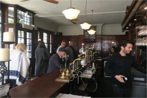 İngiltere Başbakanı Burnham'dan Pub, Kulüp ve Müzik Mekanlarına Vergi İndirimi