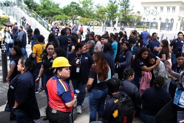 Meksika Açıklarında 7.3 Büyüklüğünde Deprem: Guatemala ve El Salvador'da Panik Yarattı, Can Kaybı Yok