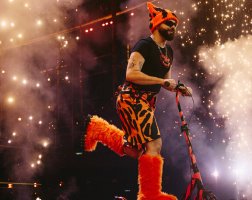 Yunan Eurovision Yıldızı Akylas, Bu Hafta Sonu Kıbrıs'ta!