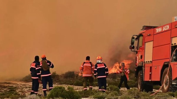 Kıbrıs'ta Yangın Sayısı 1.450'nin Üzerine Çıktı, Kötü Niyetli Eylemlerden Şüpheleniliyor