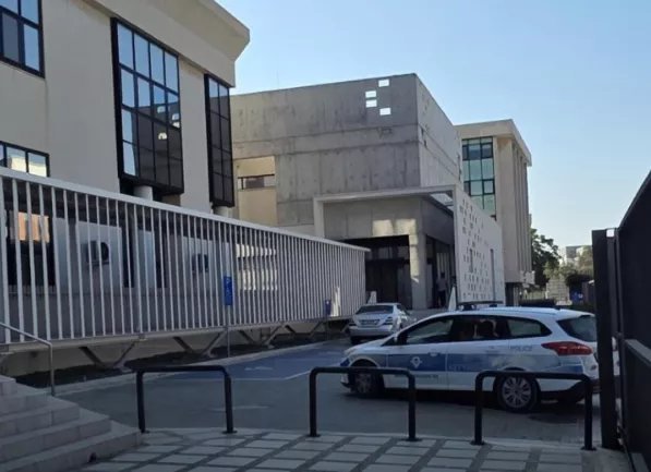 Paphos'ta Şiddete Karşı Mahkeme Velayet Hakkında Karar Verecek