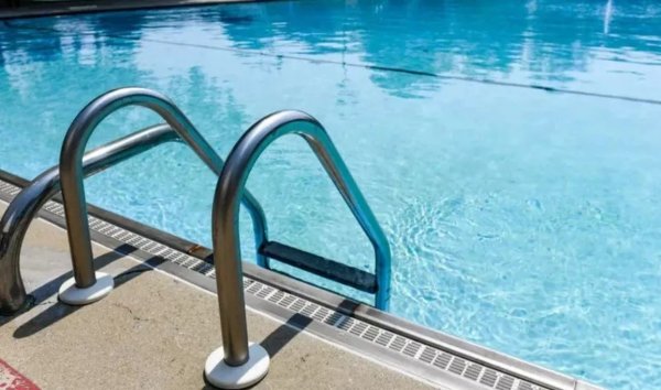22 Yaşındaki Alman Vatandaşı Gazimağusa'da Apartman Havuzunda Boğuldu