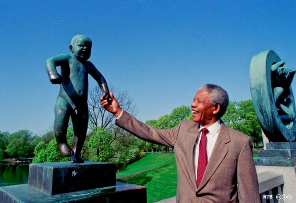 Tarihte Bugün: Nelson Mandela'nın Afrika Ulusal Kongresi, 1990'da Apartheid Görüşmelerinin Yolunu Açtı
