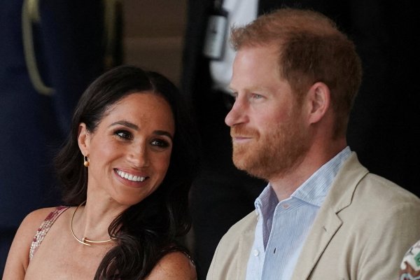Prens Harry ve Meghan İngiltere'ye Dönüyor