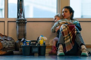 Maid: Bir Anneyi Hayatta Tutmak için Verilen Mücadele
