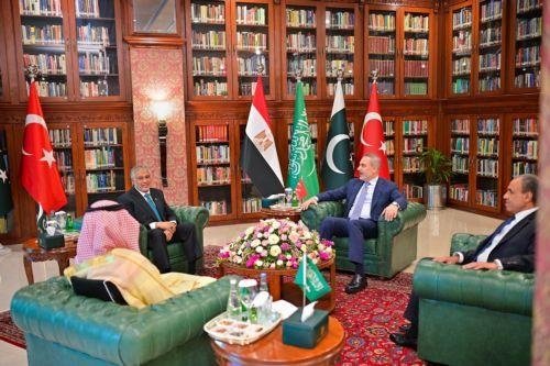 Suudi Arabistan, Türkiye ve Pakistan Bölgesel Karmaşa İçinde Ortak Savunma Anlaşması İmzalayacak