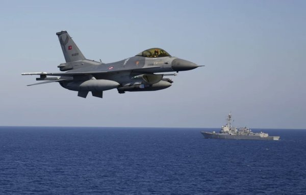 Kıbrıs semalarında Türk F-16 hareketliliği: Uçuşlar sıklaştı