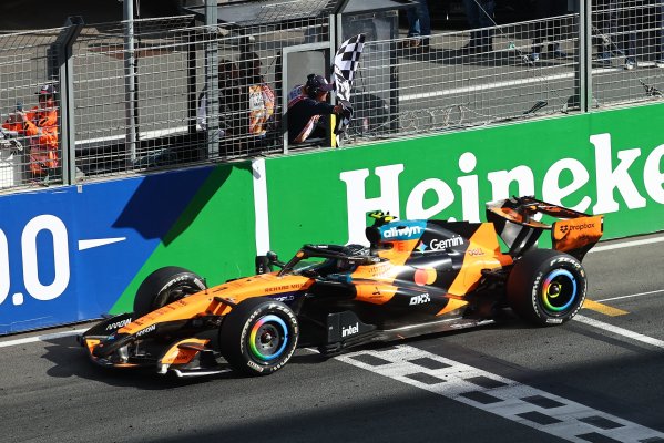 Lando Norris Hollanda Grand Prix'sini Kazandı