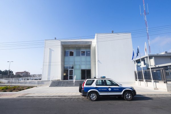 Paphos'ta İddia Edilen Saldırı Nedeniyle Üç Polis Memuru Askıya Alındı