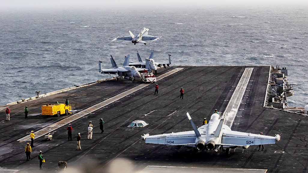 USS Abraham Lincoln'da Hizmet Eden Bir Denizcinin Babası Göçmenlik Deteksiyonuna Alındı