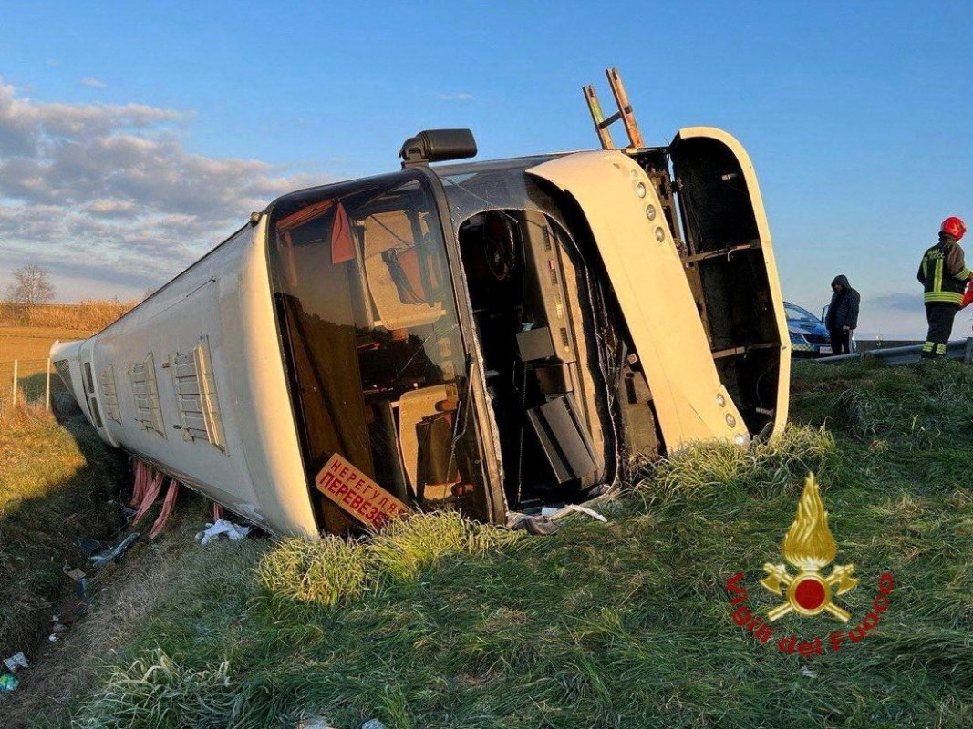 Brezilya'da Otobüs ve Kamyon Kafa Kafaya Çarpıştı: En Az 21 Ölü