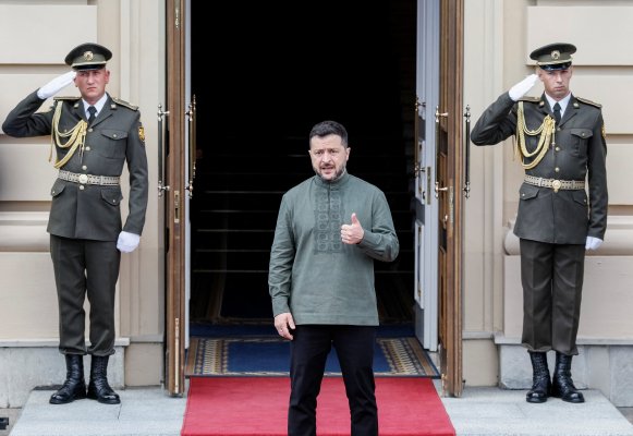Zelenskiy'den Bağımsızlık Günü mesajı: Ukrayna barış istiyor ama asla teslim olmayacak