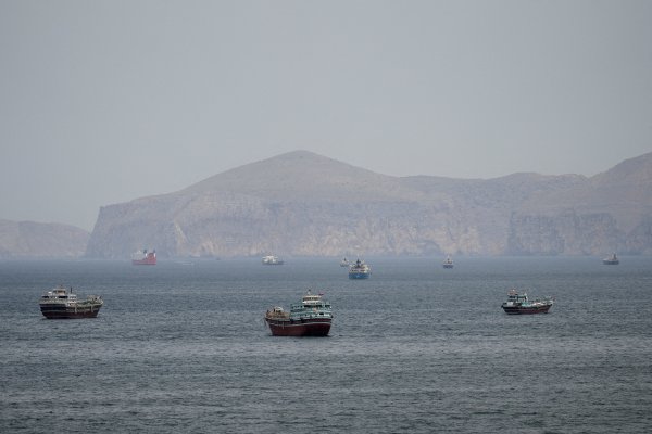 Hürmüz'den Karadeniz'e Uzanan Saldırılar Deniz Ticaretini Tehdit Ediyor