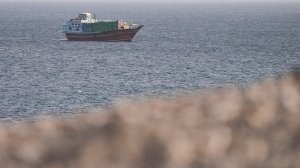 Hormuz Boğazı'ndan Geçişler Belirsizlik Nedeniyle Yavaşladı