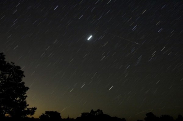Perseid Meteor Yağmuru Bu Gece Kıbrıs Semalarında Zirve Yapacak