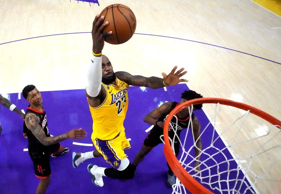 Bob Iger ve Joshua Kushner, Los Angeles Lakers'ı rekor 12.5 milyar dolara satın alıyor