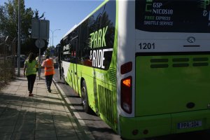 Yeni Ulaştırma Bakanı Tsolaki, 'park et ve devam et' sistemini genişletmeyi değerlendirecek
