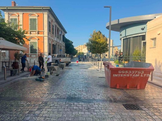 Paphos'ta Yol Çalışmaları Tamamlandı