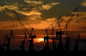 İstanbul ihracatı ağustosta rekor 8,8 milyar doları gördü, büyümede mücevher sektörü öncülük etti