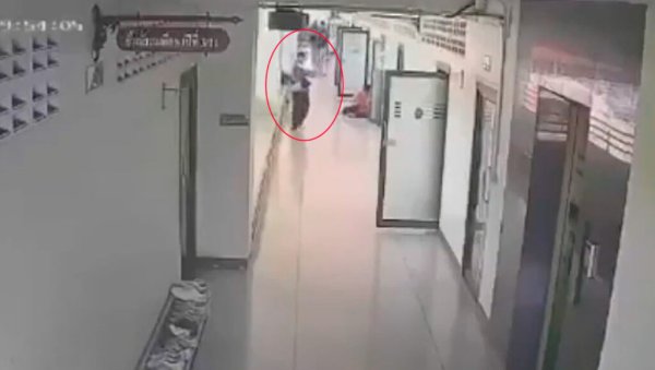 'Anne, Beni Arama': Tayland'daki Ölümcül Okul Saldırısının İç Yüzü