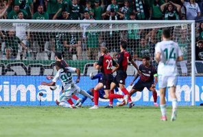 Omonia, Europa Ligi Playoffs'a Yükseldi, Pafos FC Conference Ligi'ne Düştü