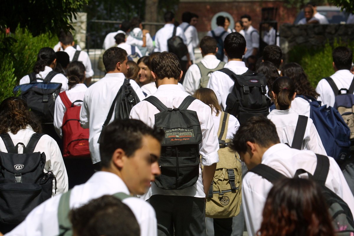 Okullarda Dini Bağnazlık Yerine Eleştirel Düşünceye Yer Açılmalı