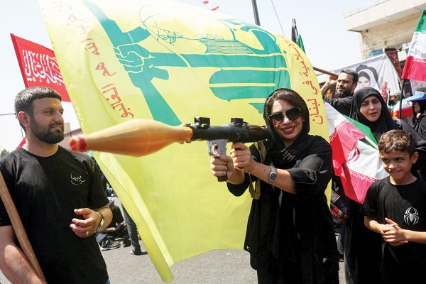 İsrail ve Lübnan, Hizbullah'ın Silahsızlandırılması için Yabancı Troopları Göndermeyi Kabul Etti