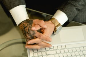 Kıbrıs, Silicon Valley'in Dövme Testinden Ne Öğrenebilir?