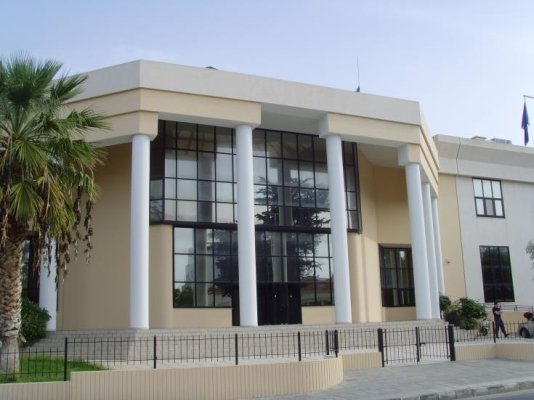 Baf'taki Ölümcül Düşme Sonrası Çocuğunun Cenazesi İçin İngiltere'ye Dönen 37 Yaşındaki Baba