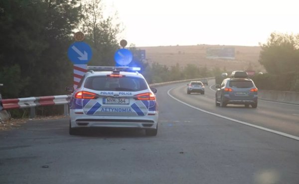 Gazimağusa-Larnaka Otobanında Sağ Şerit Çalışmalar Nedeniyle Kapatıldı