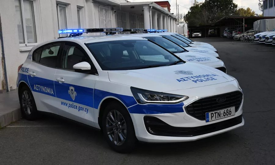 Polis, Limasol'da bir binaya düzenlenen saldırıyla ilgili üç genci gözaltına aldı