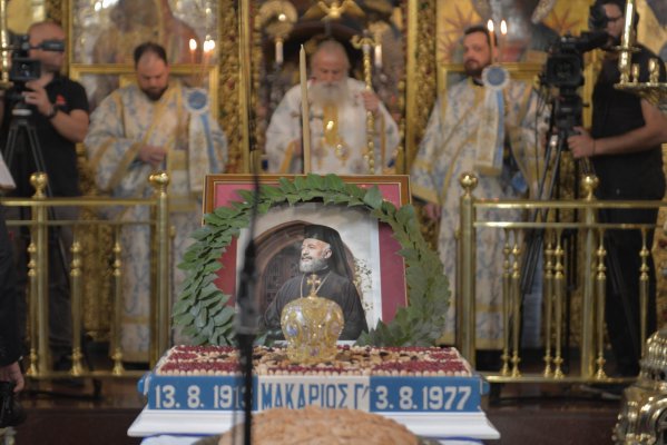 Kıbrıs Sorununda Makarios'un Tutumunu Benimsemeliyiz