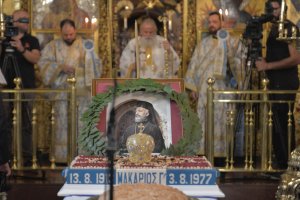 Kıbrıs Sorununda Makarios'un Tutumunu Benimsemeliyiz